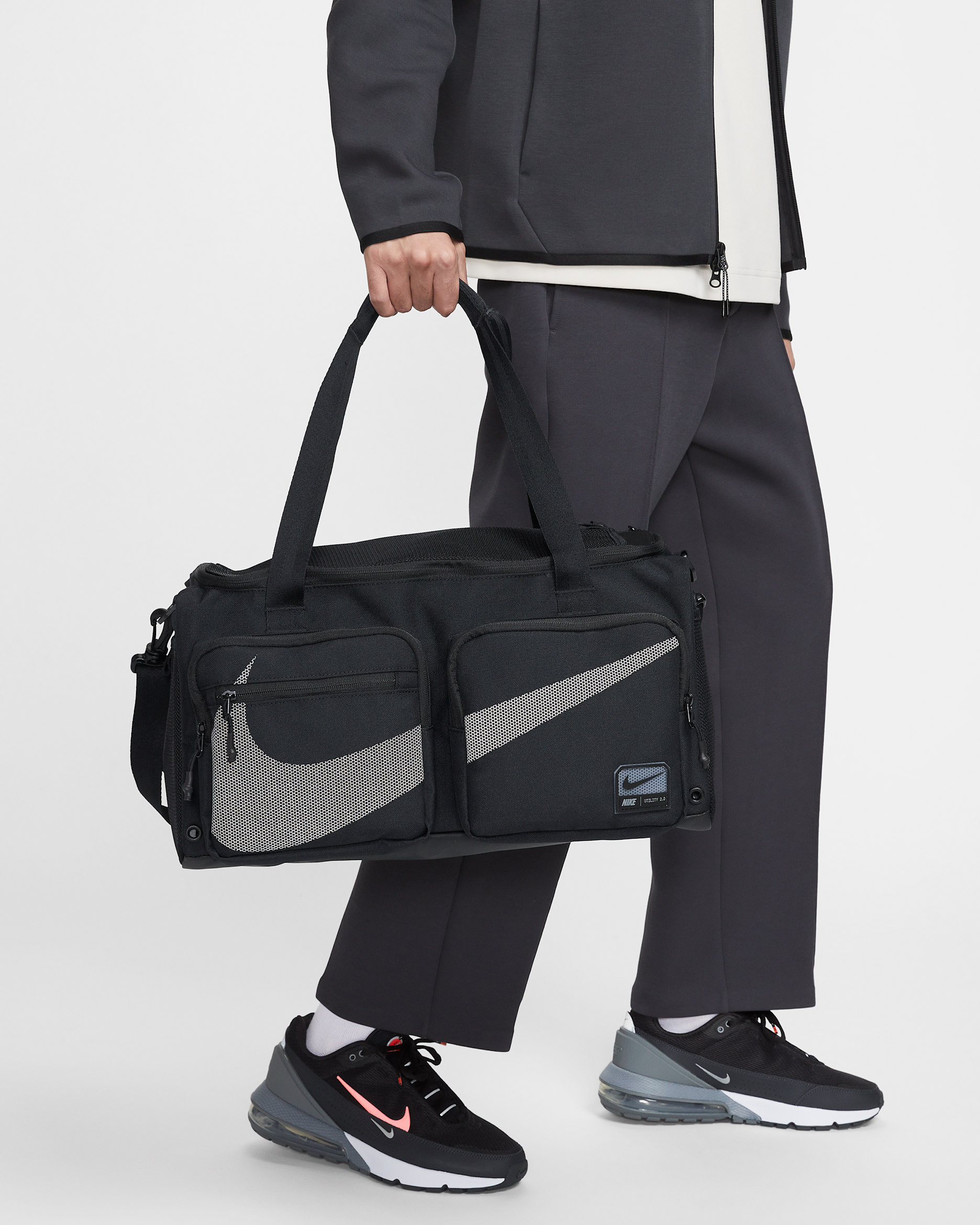 NIKE公式】ナイキ ユーティリティ パワー 2.0 ダッフルバッグ (S、31L